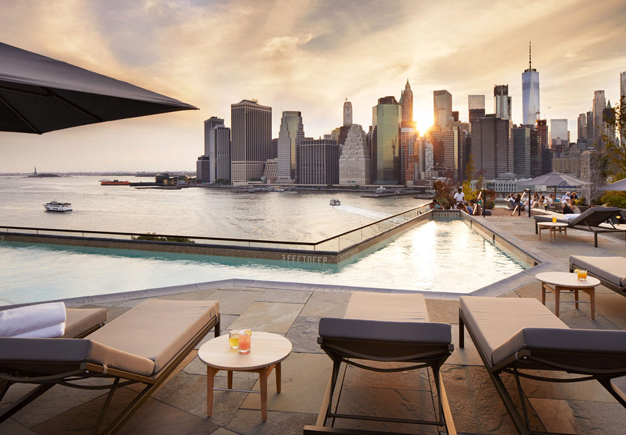 Rooftop pool in New York, 1 Hotel Brooklyn Bridge